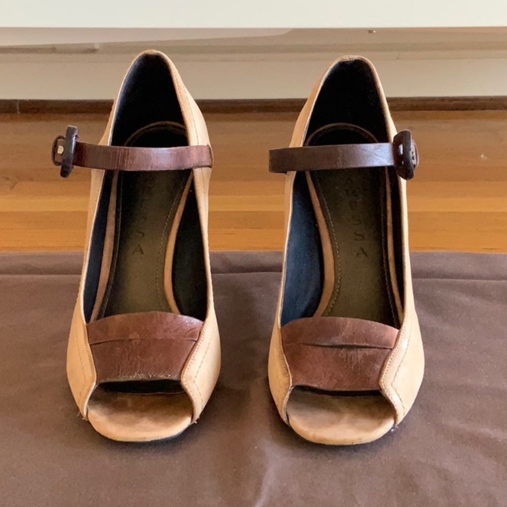 Peekaboo toe high heel sandal